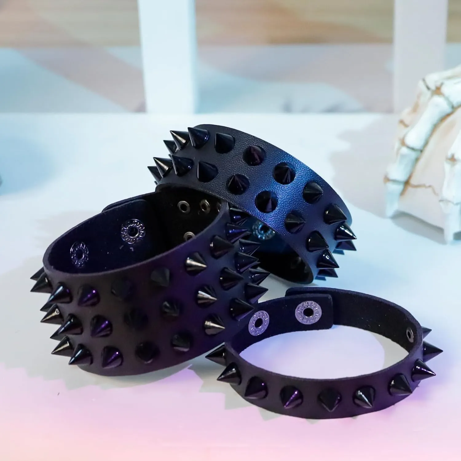 Manfnee Punk Gothic Bracelet for Men Women Leather Spike Rivet Metal Studded Wristbang Cuff Black