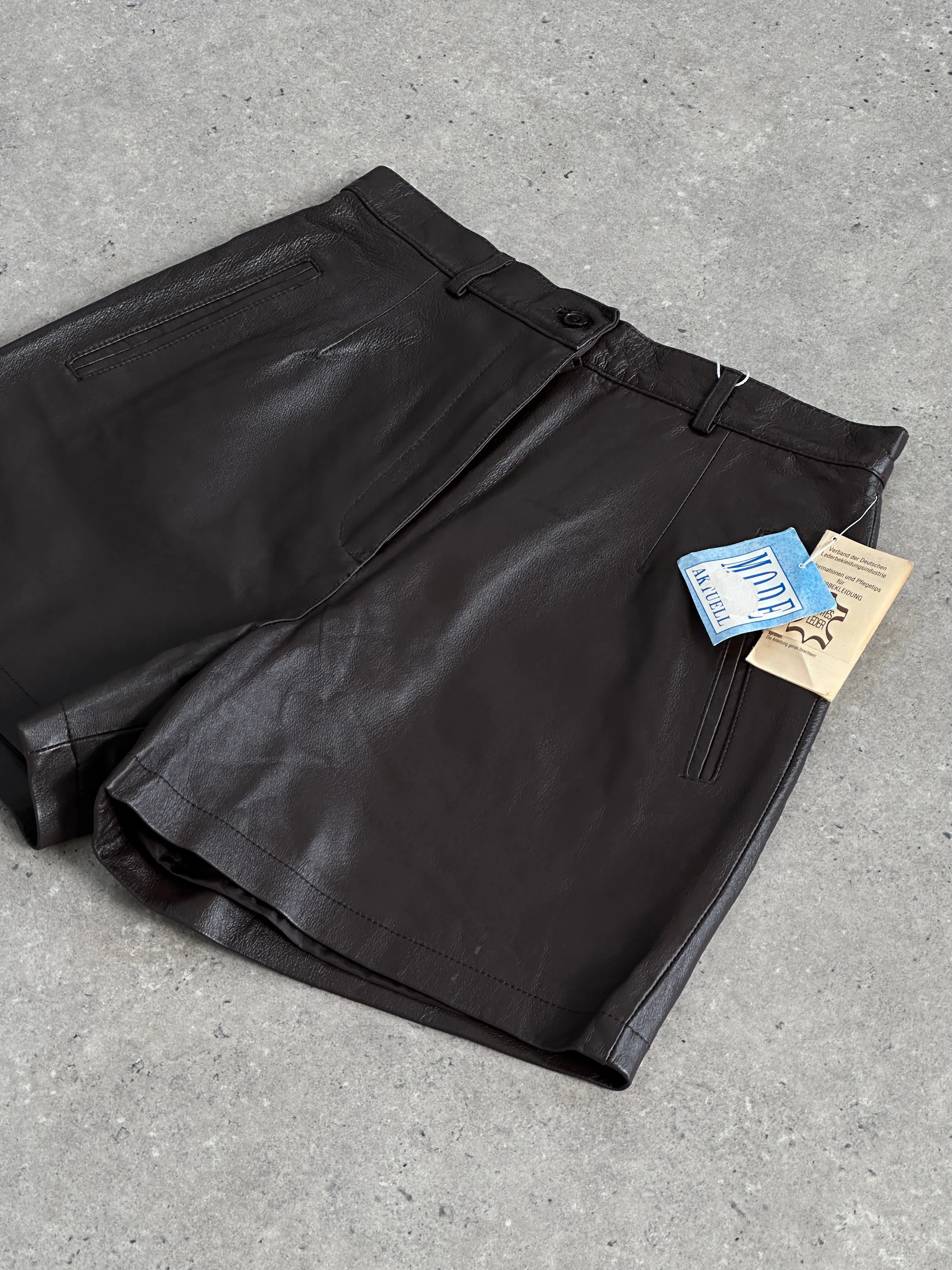Vintage Pre 2000s Leather High Waisted Mini Shorts - W26